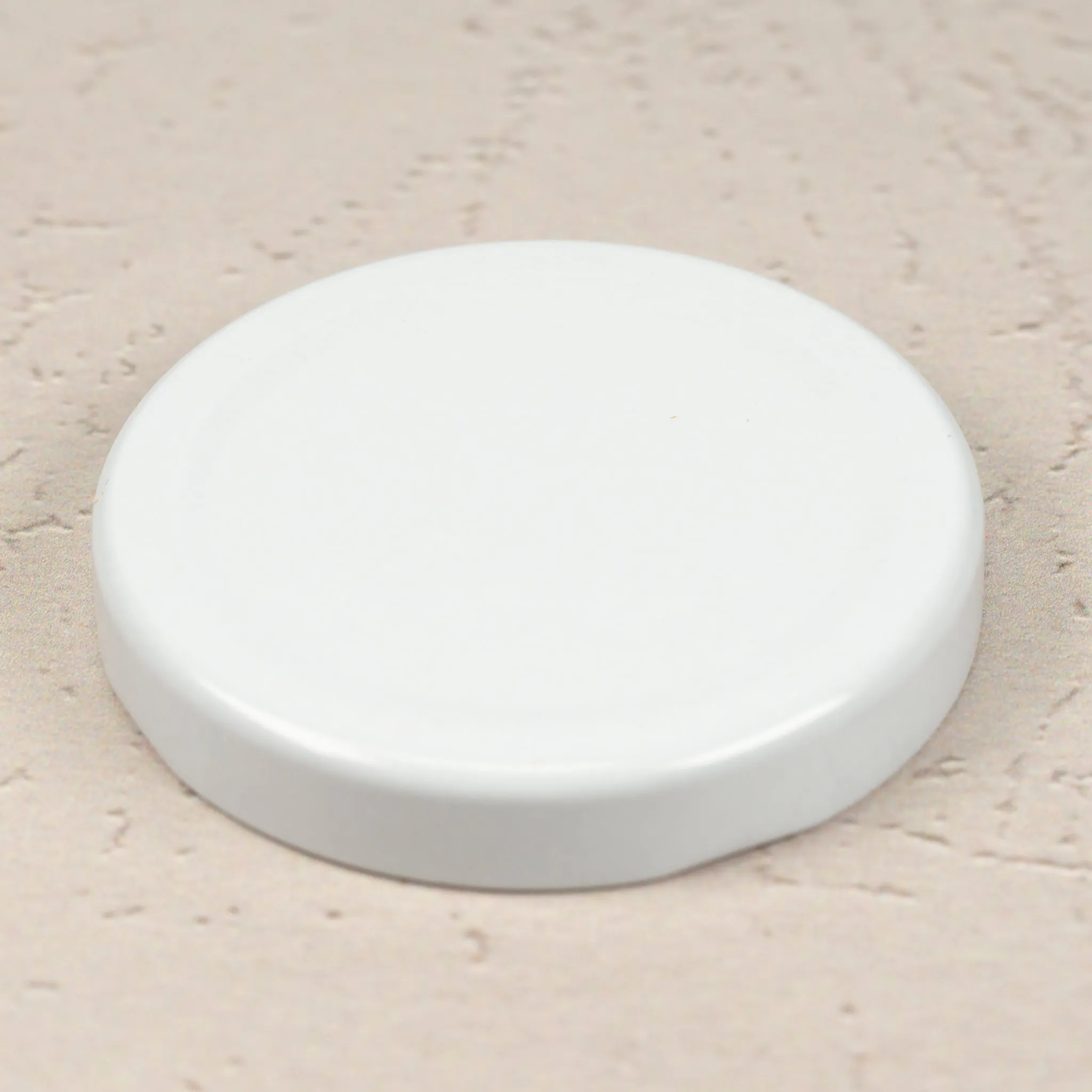 58mm White Metal Lug Cap with Plastisol Liner