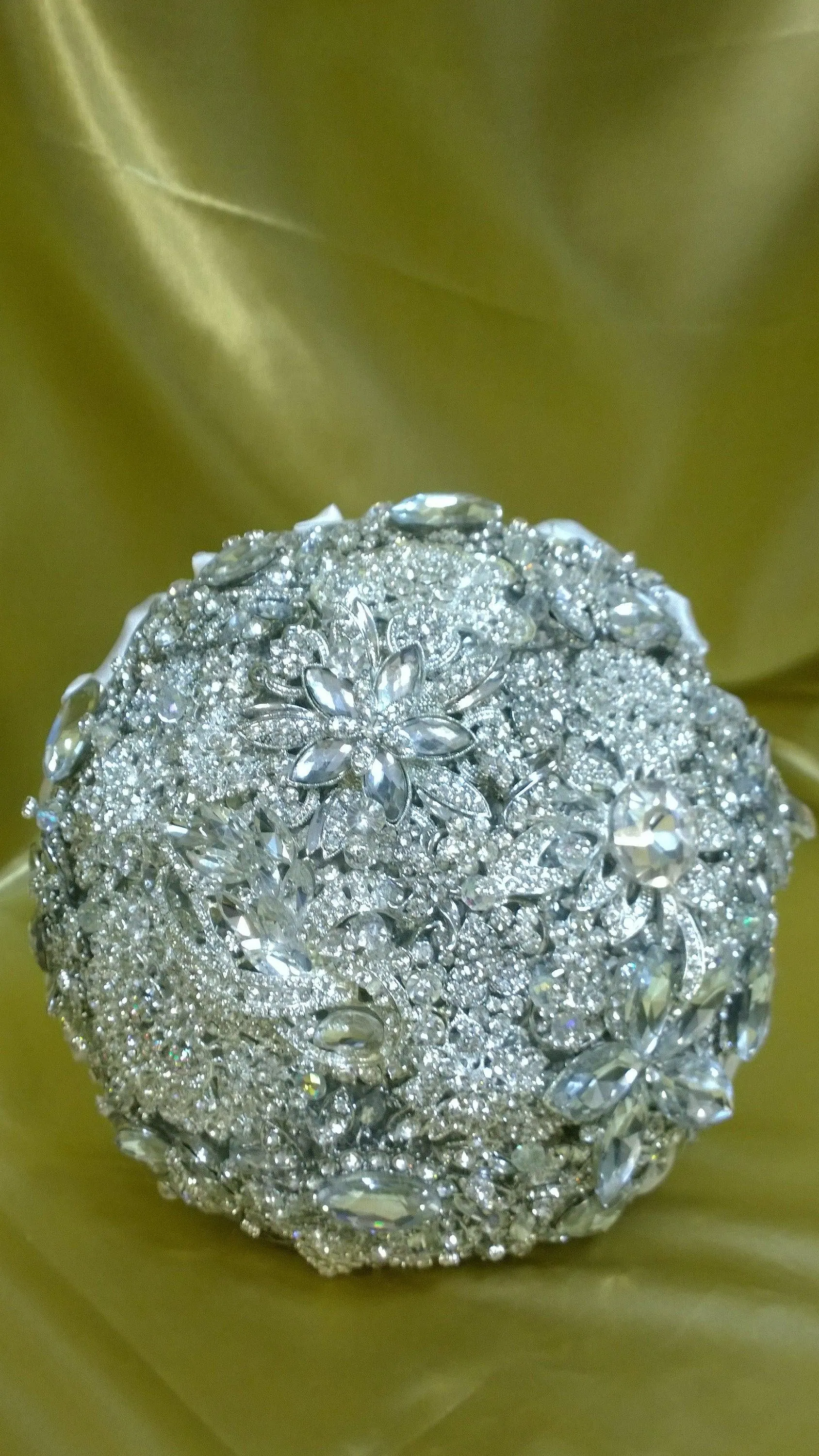 Brooch bouquet, Jewel crystal wedding bouquet. by Crystal wedding uk