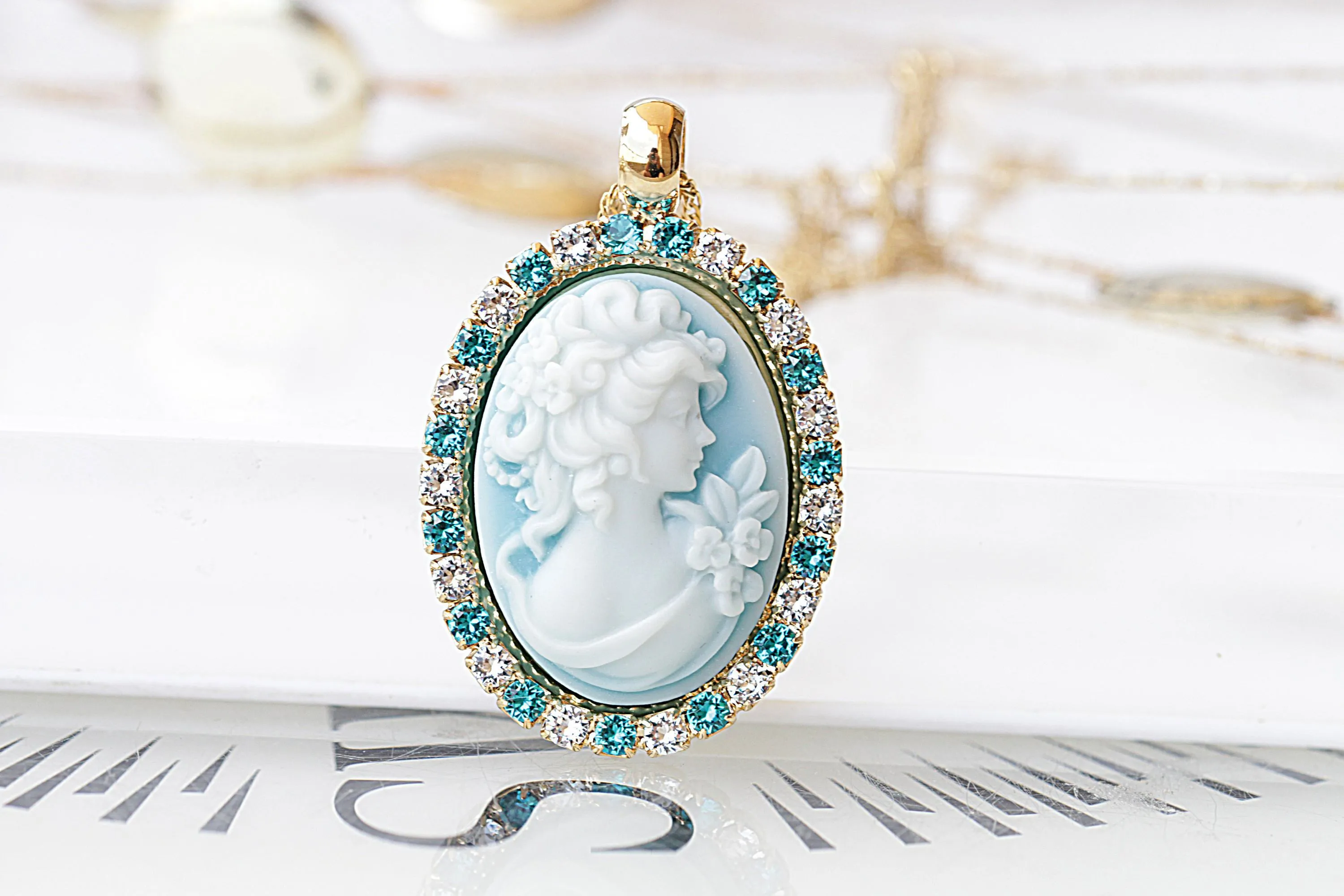 CAMEO Delicate Ring