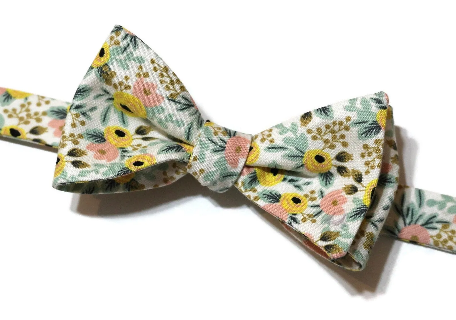 Cream Rosa Floral Bow Tie