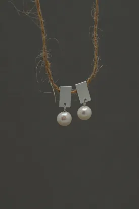 Mini Pearl Earrings - Silver